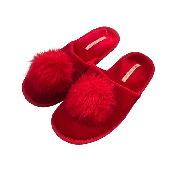 Victoria's Secret Red Faux Fur PomPom Slippers Red Sz Large Round Toe Comfort - Picture 2 of 5